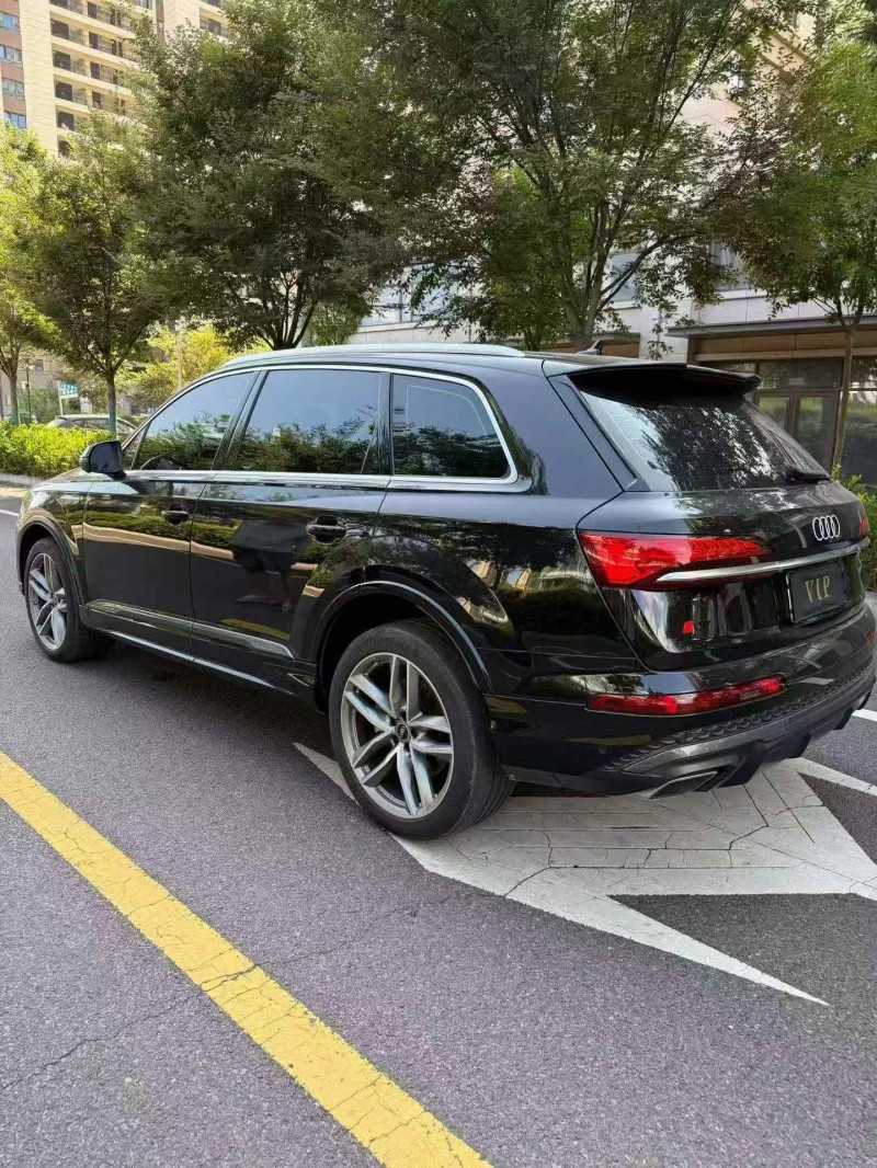 潍坊25年奥迪Q77