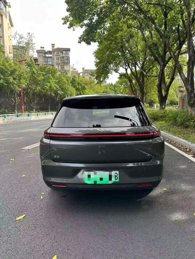 重庆23年理想L89