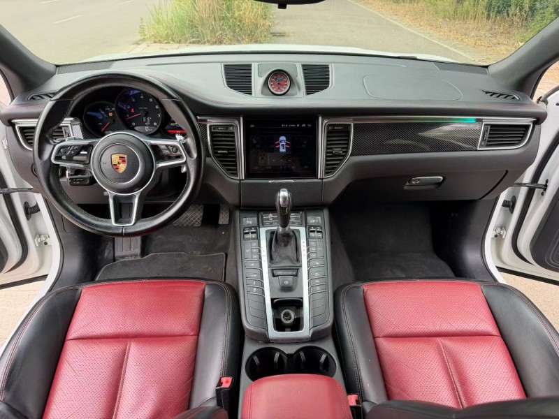 枣庄18年保时捷Macan4