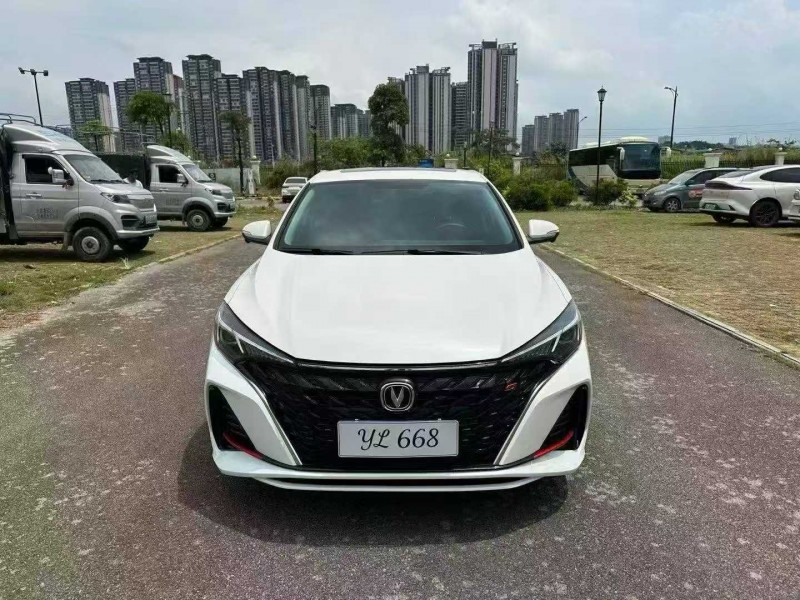 南宁25年长安汽车逸动1