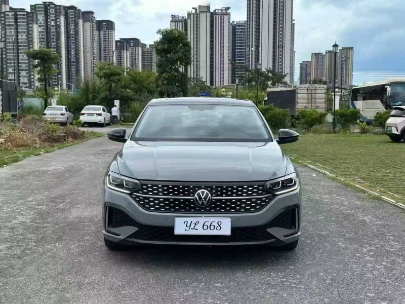 南宁22年大众朗逸1