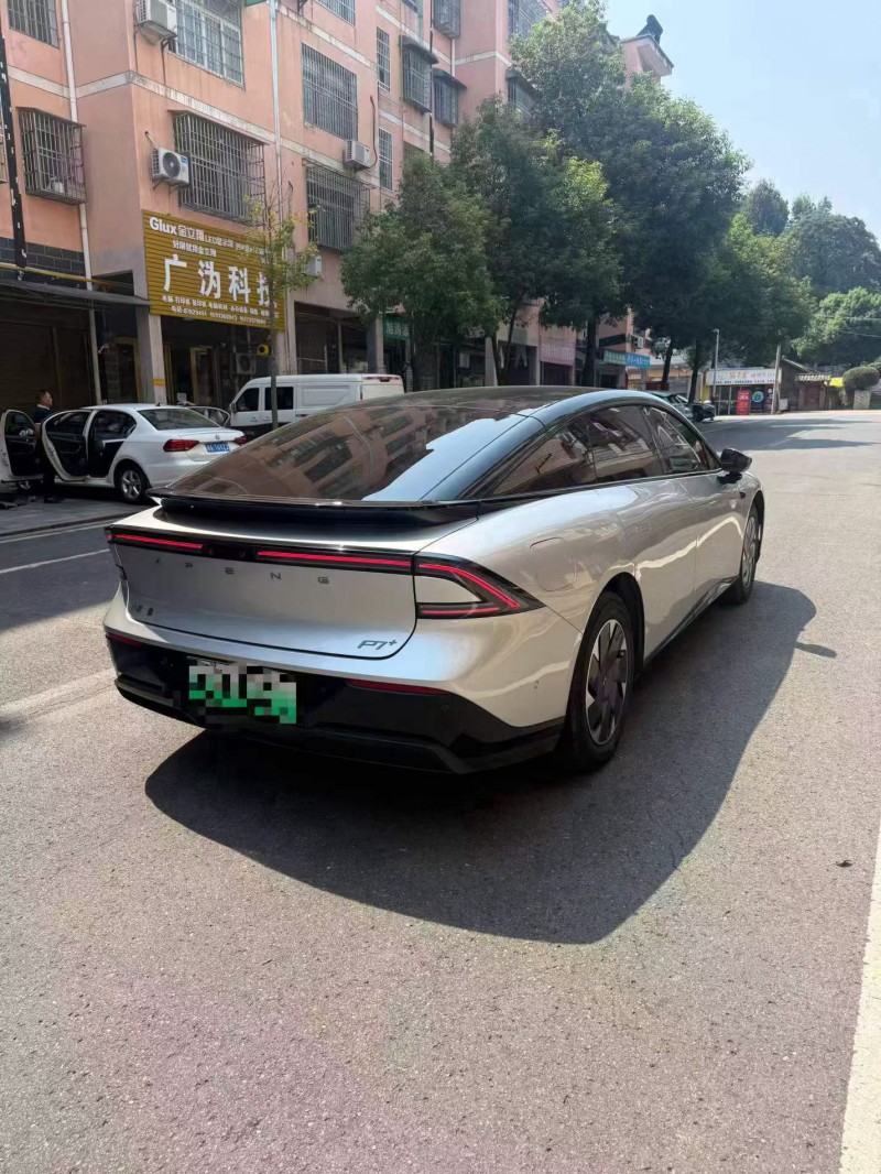长沙25年小鹏汽车p77