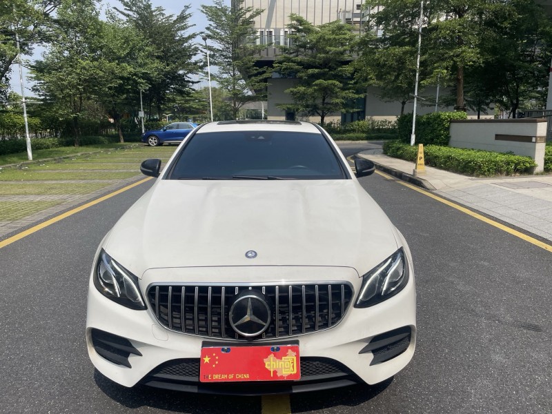 广州17年奔驰E1