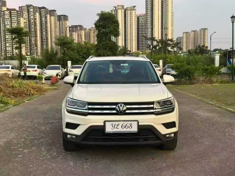 南宁21年大众途岳1