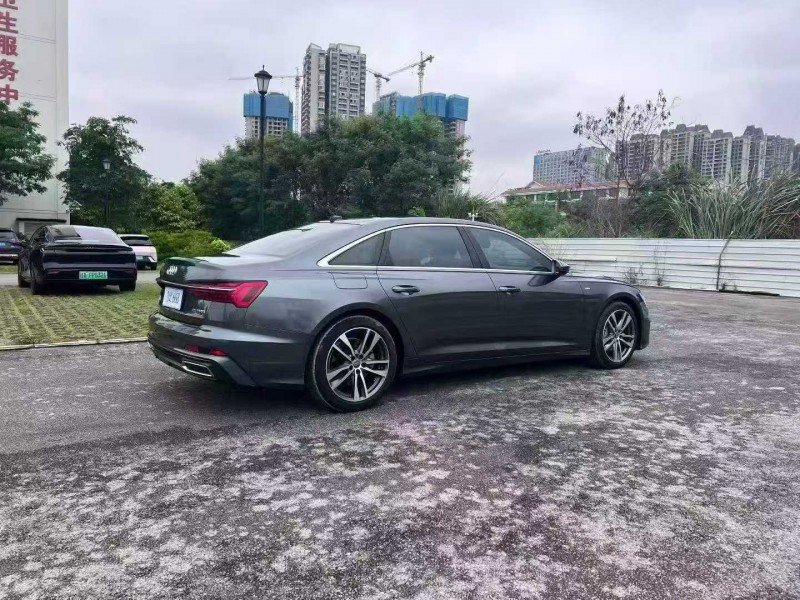 南宁19年奥迪A6L7