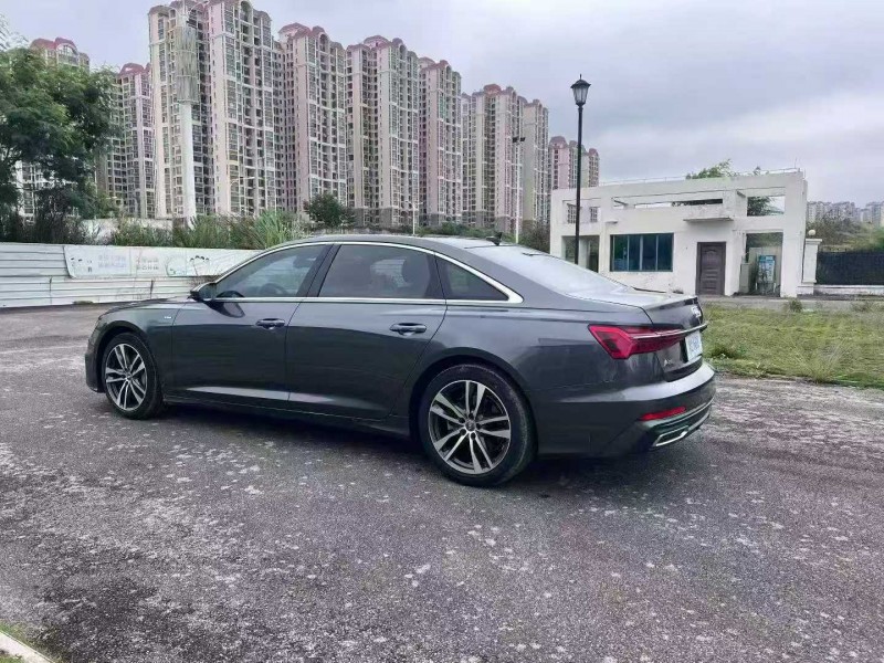 南宁19年奥迪A6L8
