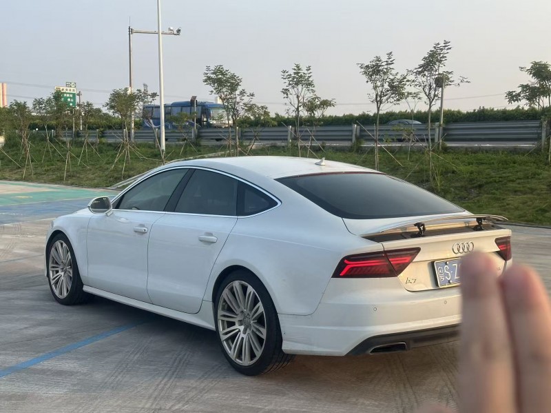 广州16年奥迪A7L6