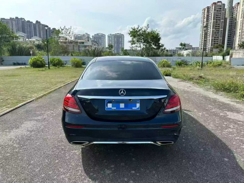 南宁18年奔驰E9