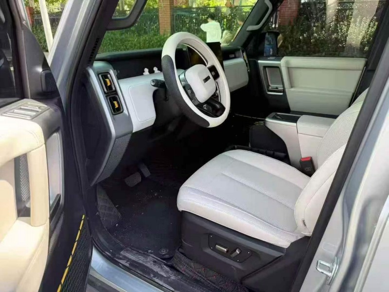 洛阳25年奇瑞ICAR6