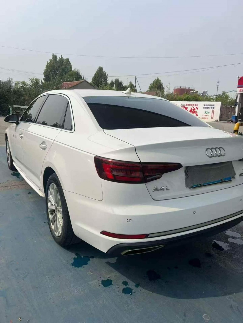 东营19年奥迪A4L8