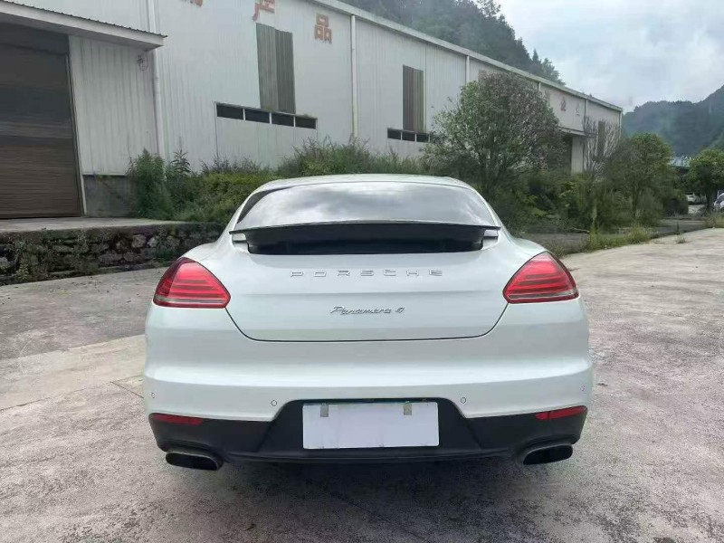 南通15年保时捷帕拉梅拉8