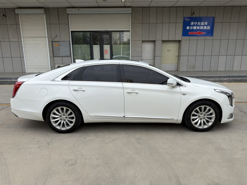 济宁18年凯迪拉克XTS4