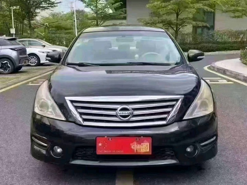 广州11年日产天籁1