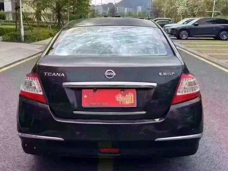 广州11年日产天籁5