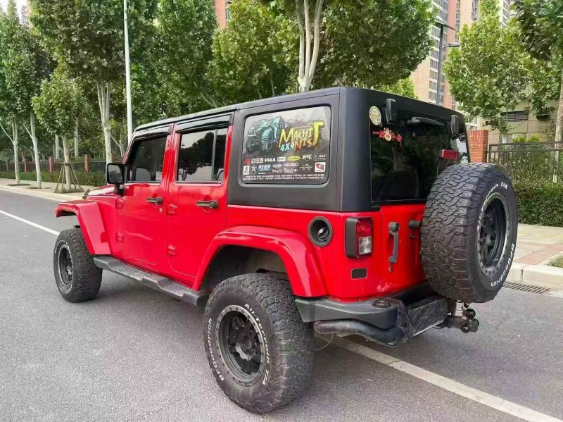 平顶山15年Jeep牧马人8