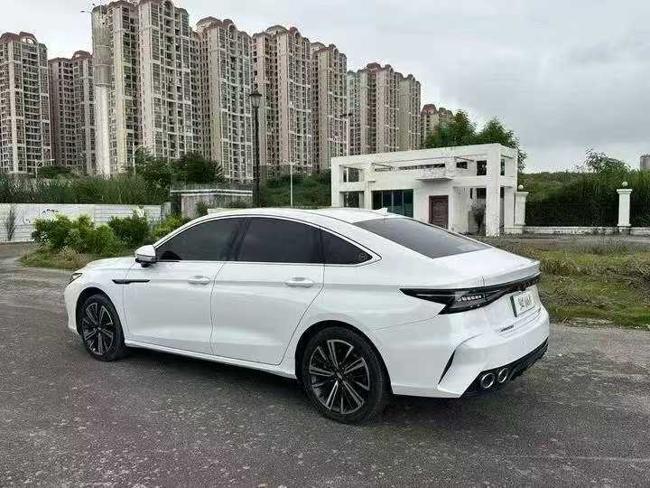 南宁25年奇瑞艾瑞泽8