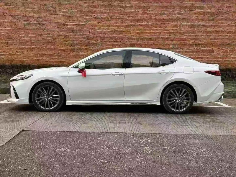 桂林26年丰田凯美瑞4