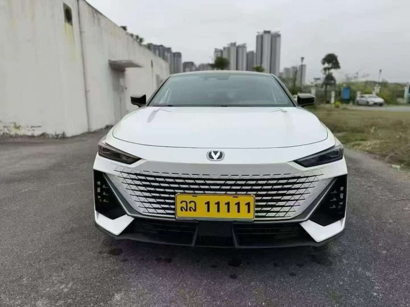 南寧25年長安汽車UNI1