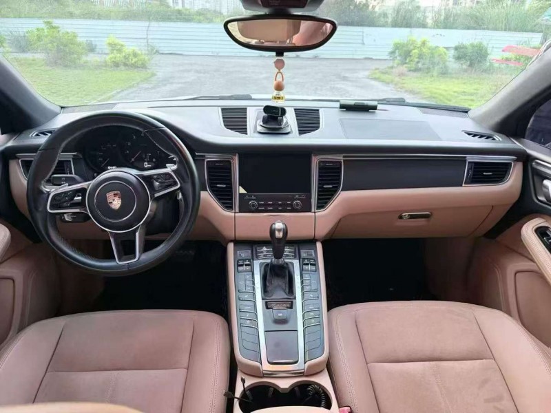 南宁18年保时捷Macan5