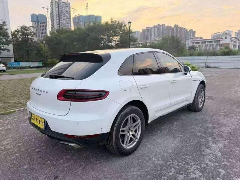 南宁18年保时捷Macan7