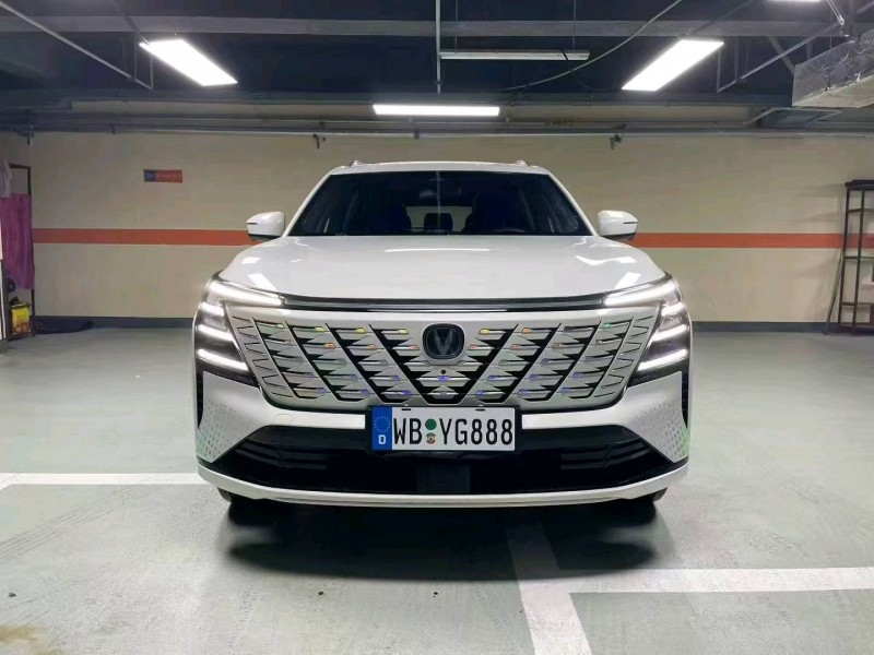 成都25年長安汽車CS751