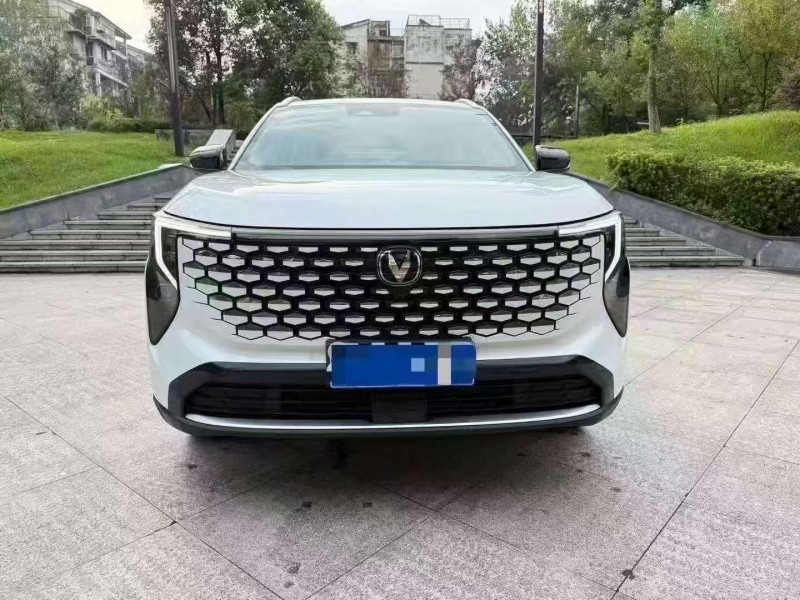 成都26年长安汽车CS551