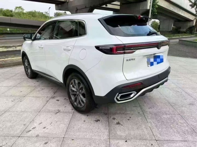 成都26年长安汽车CS557