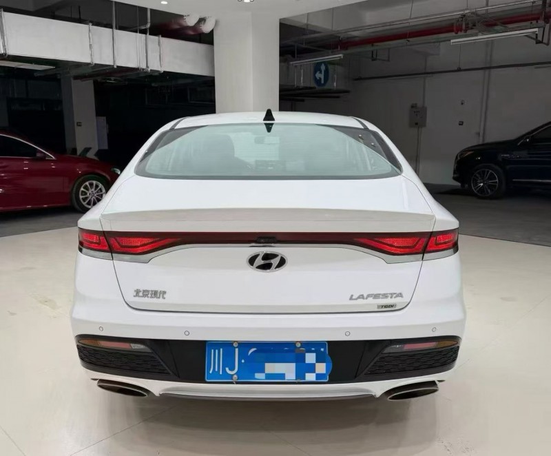 成都21年现代菲斯塔9