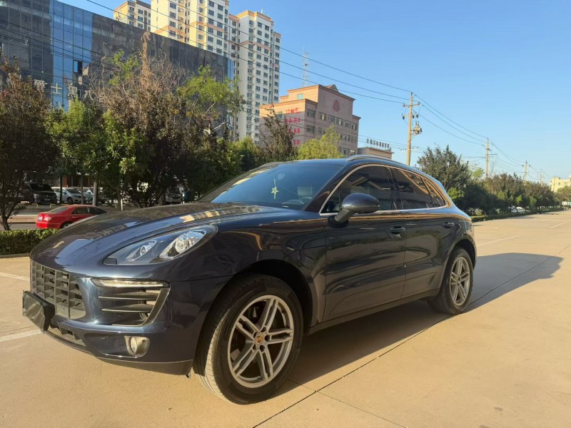 济宁16年保时捷Macan2