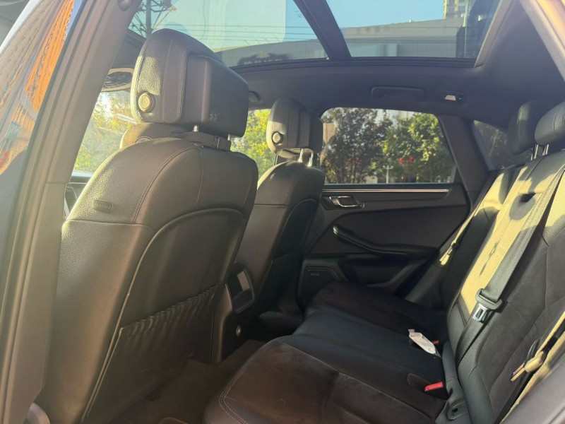 济宁16年保时捷Macan4