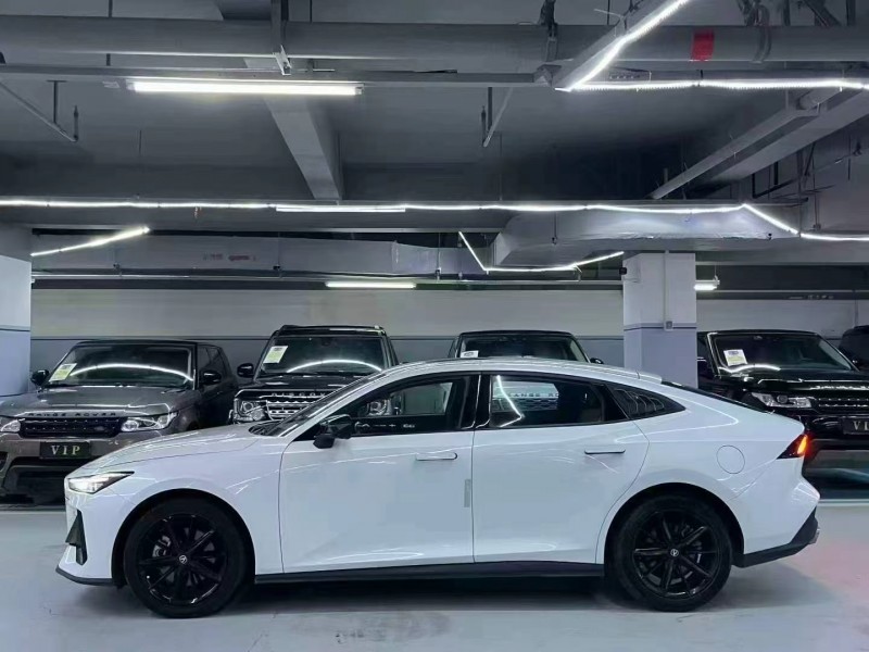 深圳23年長安汽車UNI8