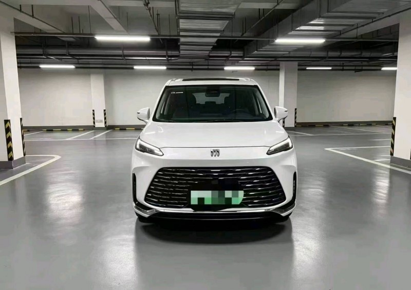 唐山25年别克GL81