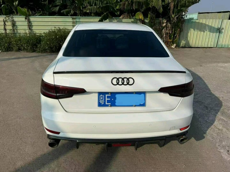 中山17年奥迪A4L4