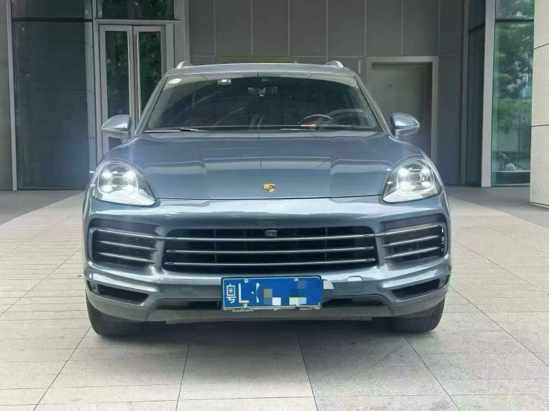 深圳18年保时捷卡宴1