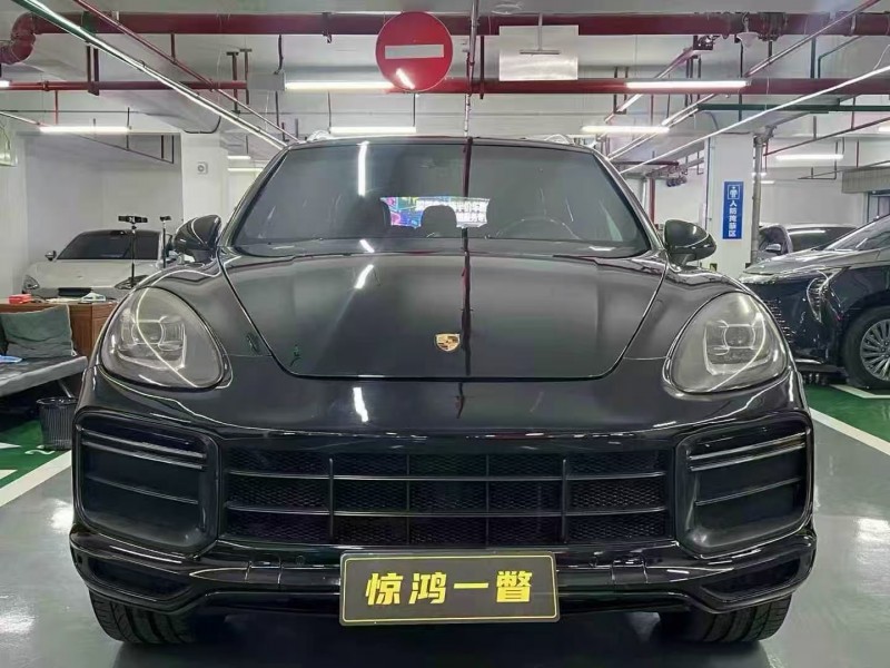 深圳15年保时捷卡宴1