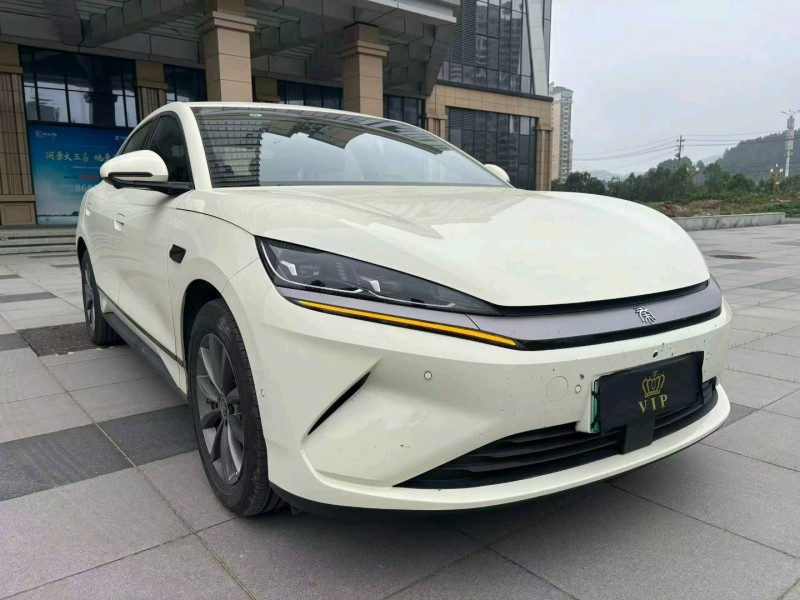 六盘水25年比亚迪秦2