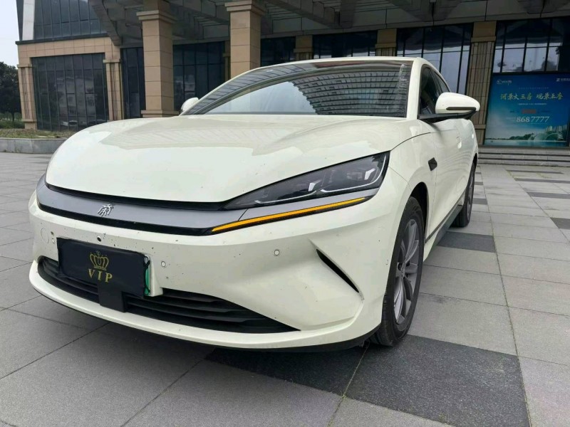 六盘水25年比亚迪秦3