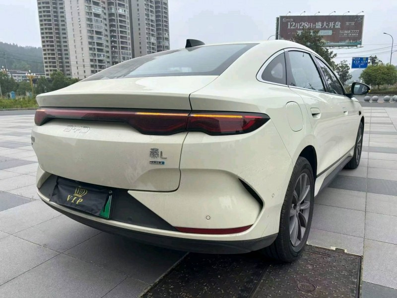 六盘水25年比亚迪秦7
