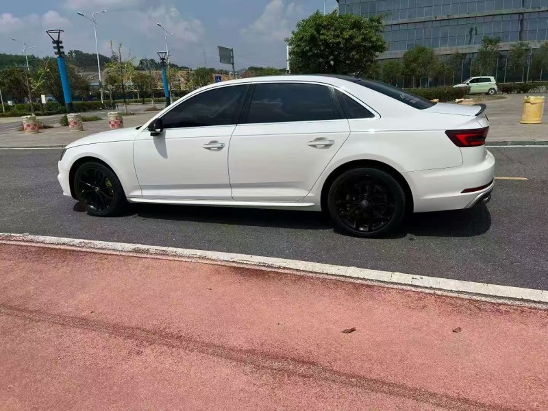 桂林18年奥迪A4L7