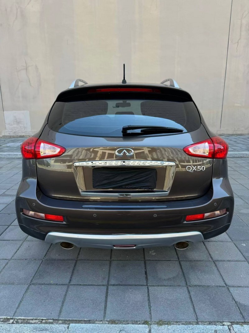 营口17年英菲尼迪QX508