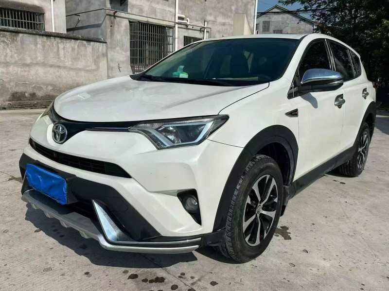 孝感18年丰田RAV42