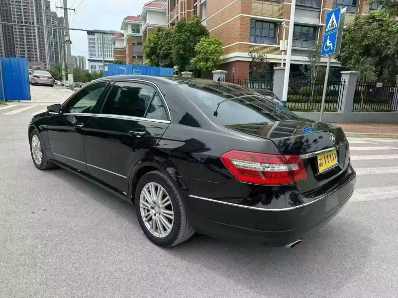南宁13年奔驰E8