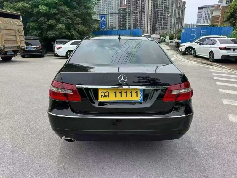 南宁13年奔驰E9