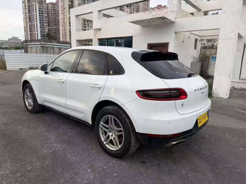 南宁17年保时捷Macan8