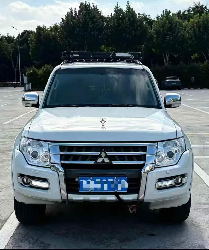 萍乡20年三菱帕杰罗1