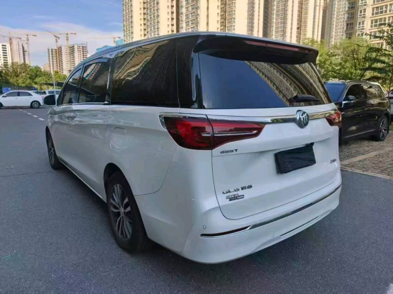 新乡22年别克GL86