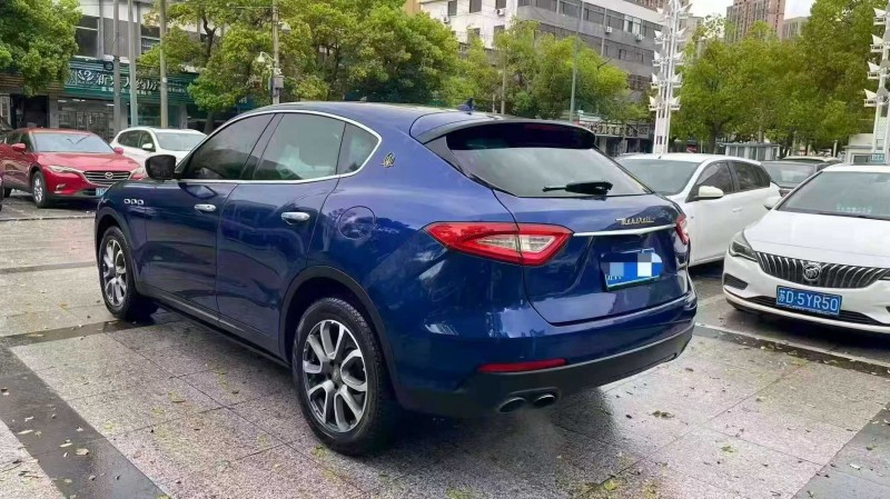 连云港17年玛莎拉蒂Levante8