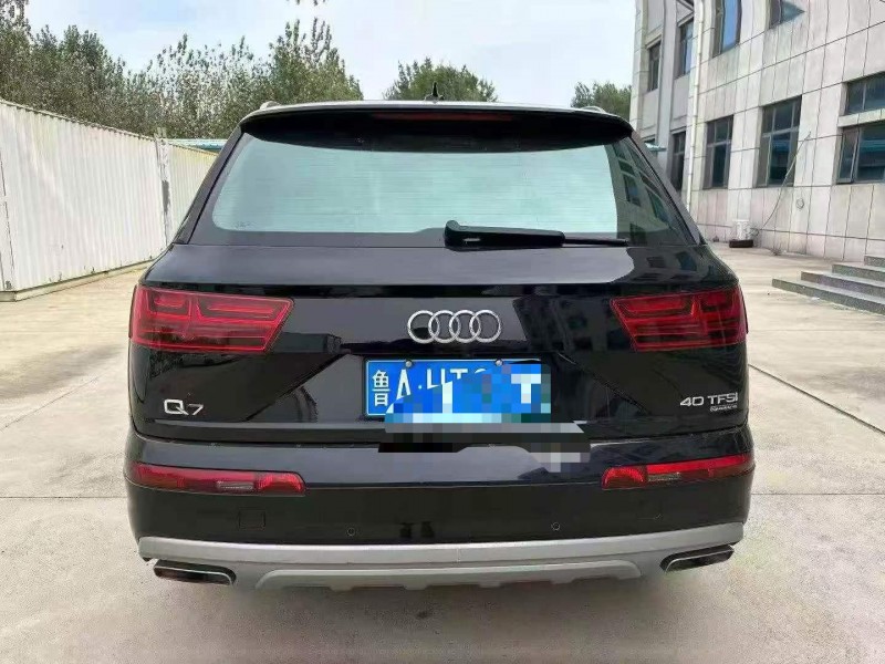 东营19年奥迪Q79