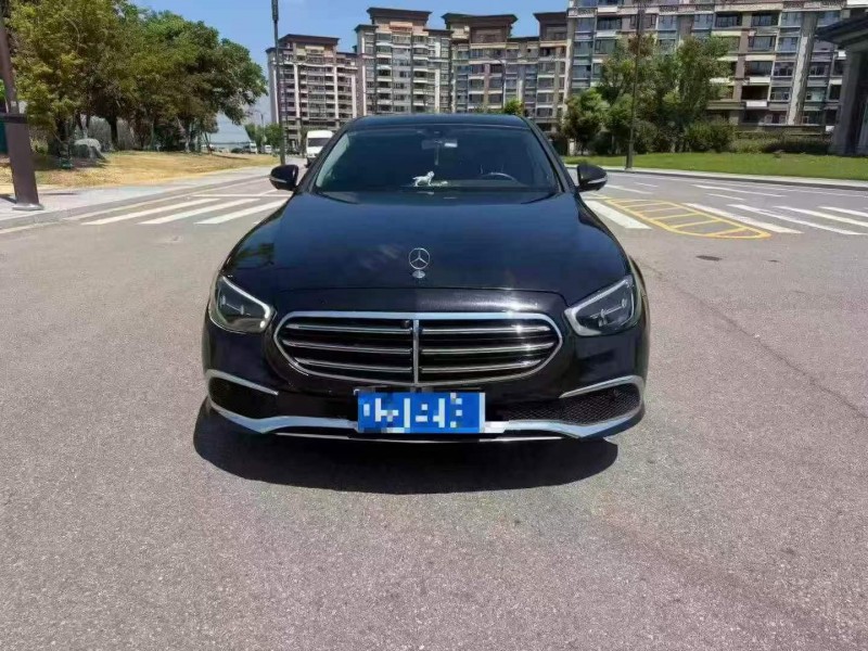 南京18年奔驰E1
