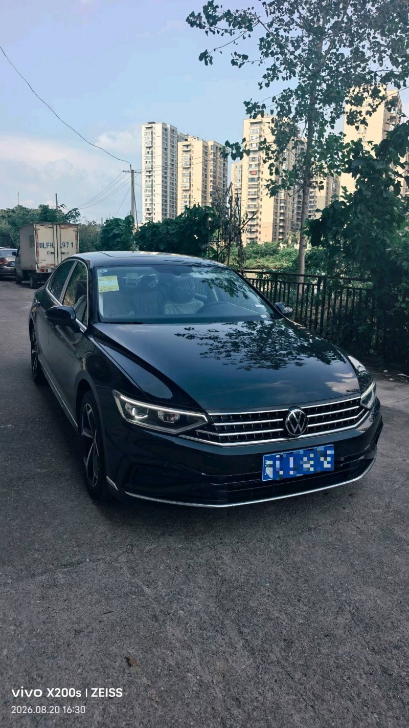 襄阳26年大众迈腾3